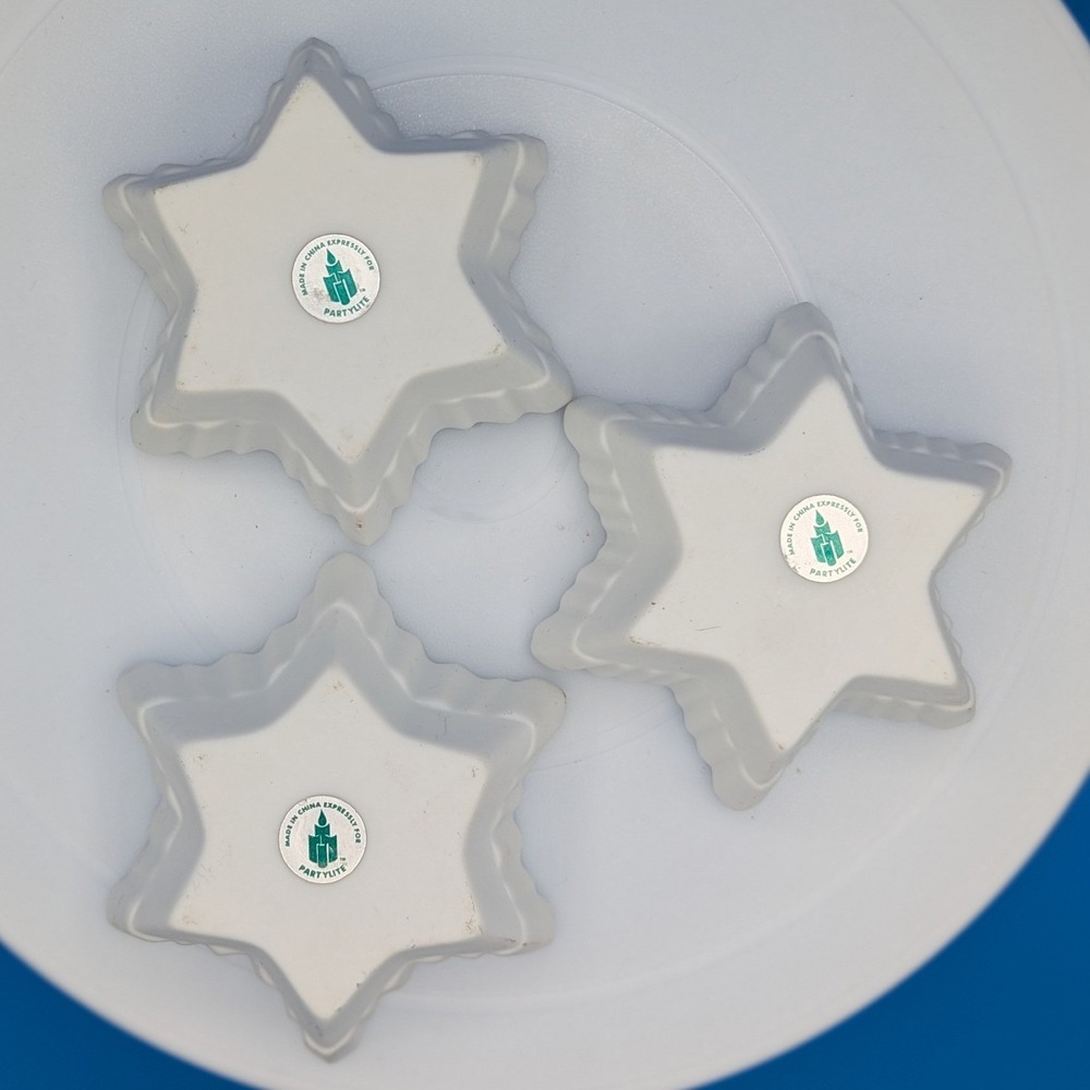 PartyLite Snow Drifters Snowflake Votive Tealight Candle Holders Set of 3 White - Picture 3 of 6